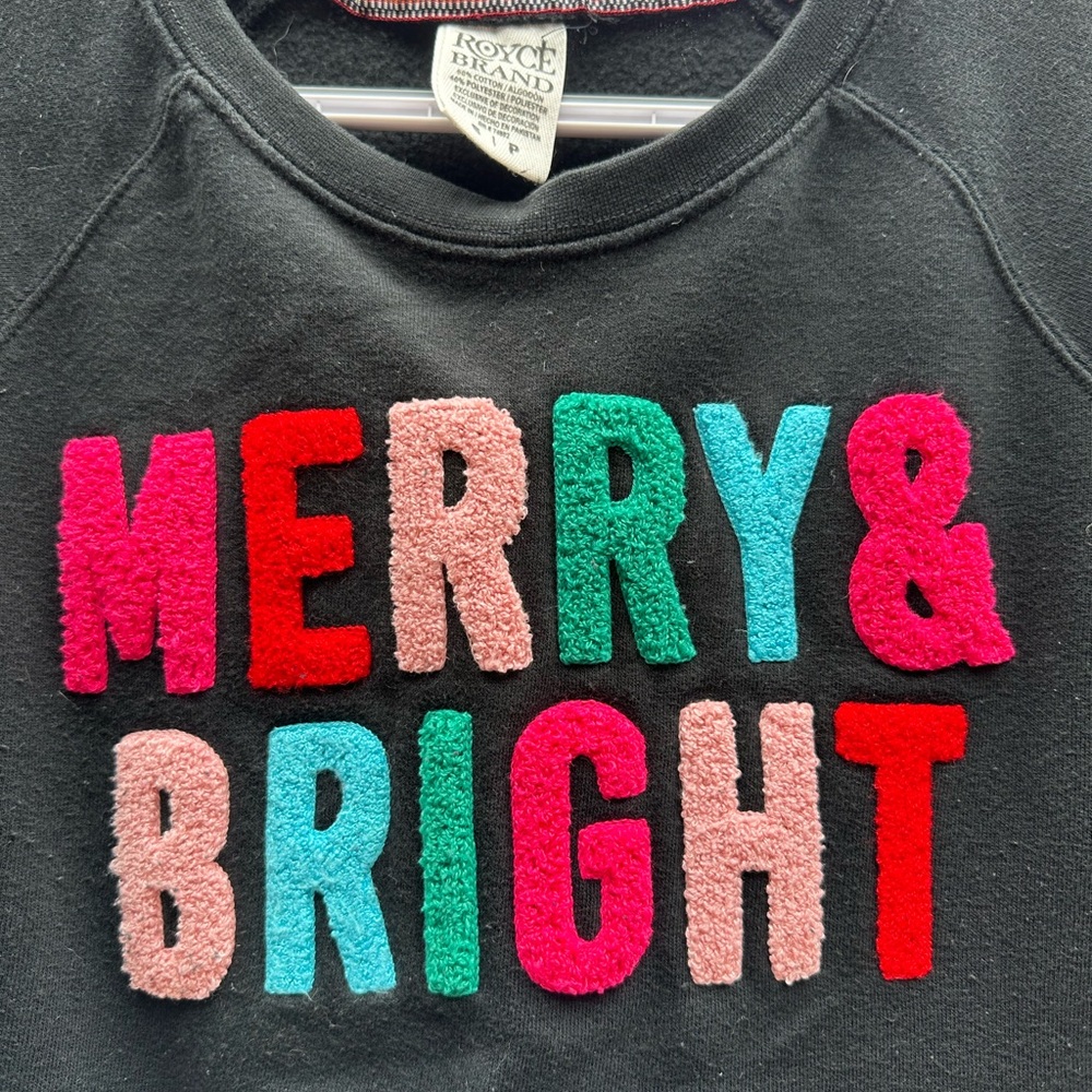 Sweatshirt